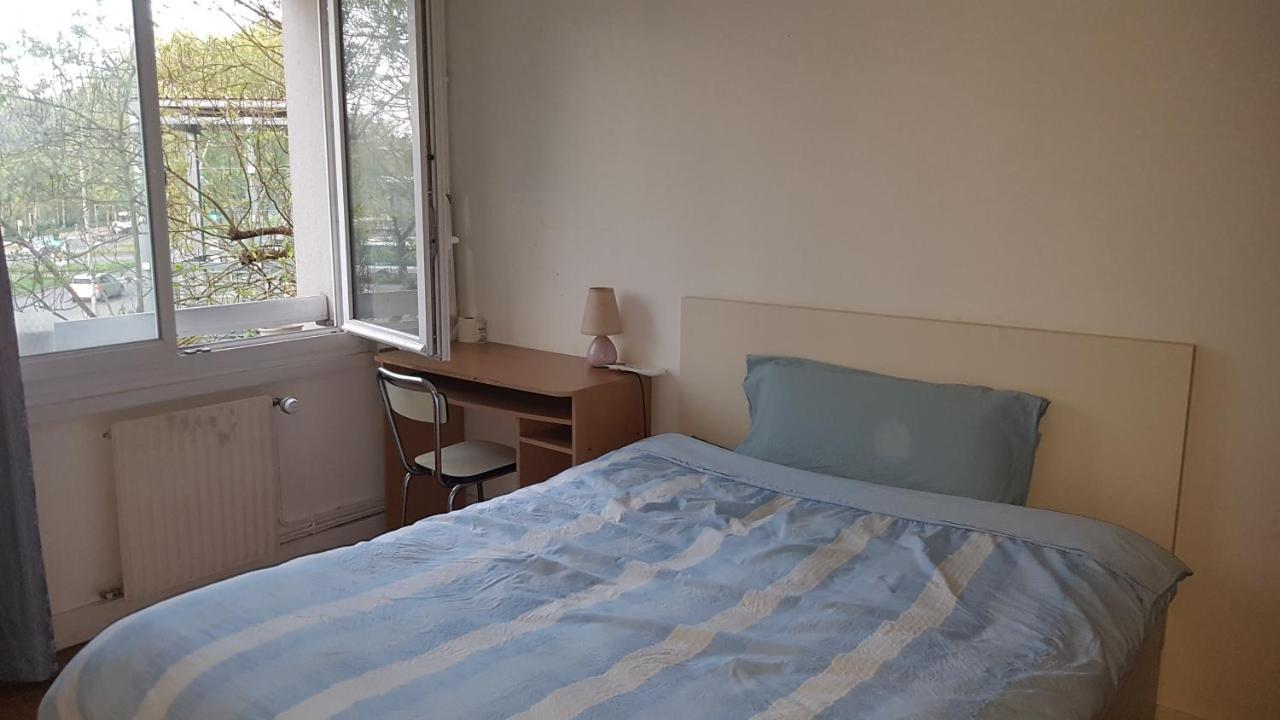 נואזי-לה-גראן Une Chambre Privee Entre Paris Et Disneyland מראה חיצוני תמונה